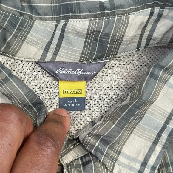 Eddie Bauer Gray Plaid Travel Casual Button-Down Shirt Sise L - Picture 3 of 6